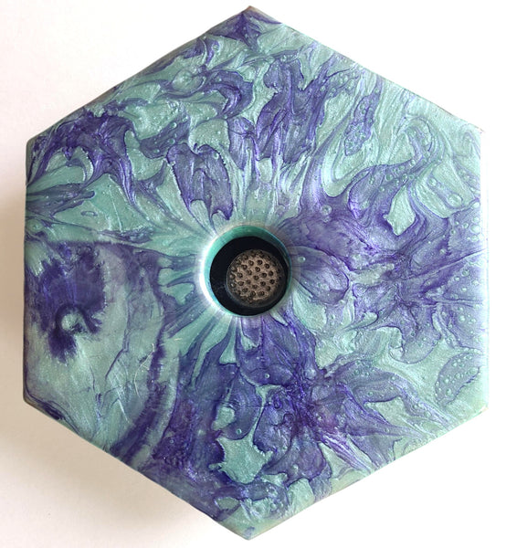 Vase floral zen IKBANA, en céramique et résine, art japonais, fait main au Québec / IKBANA zen floral vase, in ceramic and resin, Japanese art, hand made in Quebec