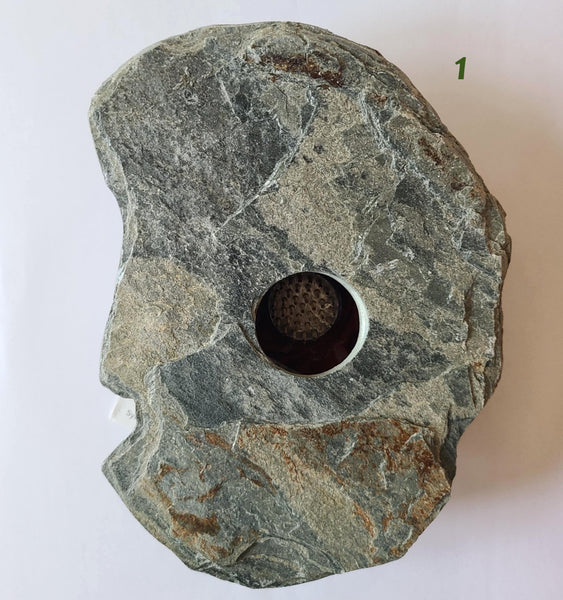 Vase floral zen IKBANA, en ardoise de Prévost, art japonais, fait main au Québec / IKBANA zen floral vase, in natural slate from Prévost, Japanese art, hand made in Quebec