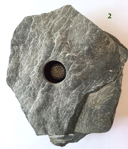 Vase floral zen IKBANA, en ardoise de Prévost, art japonais, fait main au Québec / IKBANA zen floral vase, in natural slate from Prévost, Japanese art, hand made in Quebec