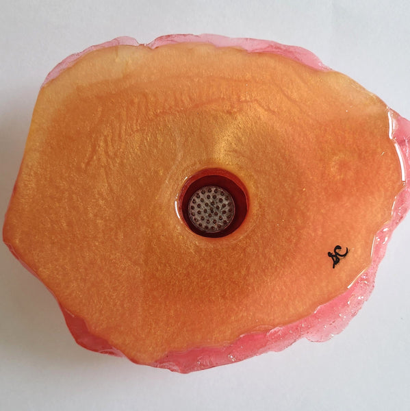 Vase floral zen IKBANA, en résine colorée, art japonais, fait main au Québec / IKBANA zen floral vase, in colored resin, Japanese art, hand made in Quebec